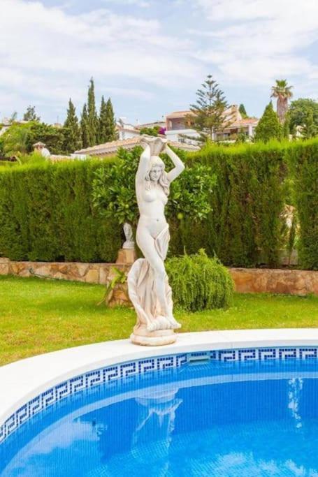 Summer Offers! Fabulous Luxury Near The Sleeps 8 Benalmádena