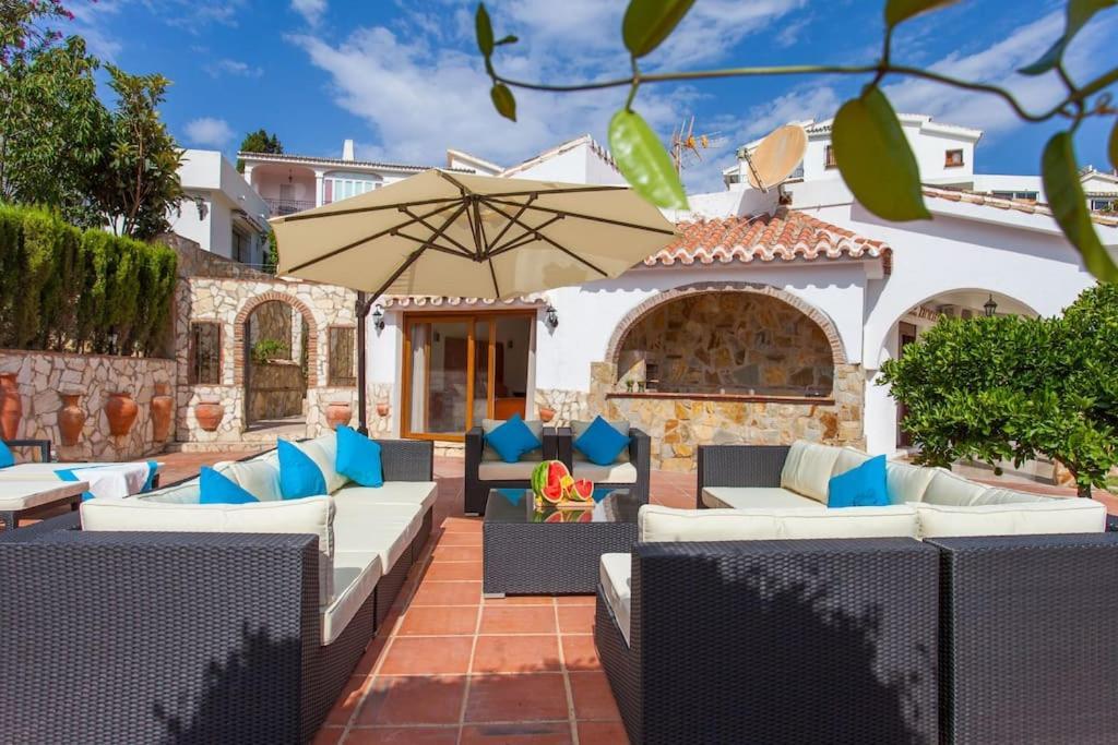 Villa Summer Offers! Fabulous Luxury Near The Sleeps 8 Benalmádena